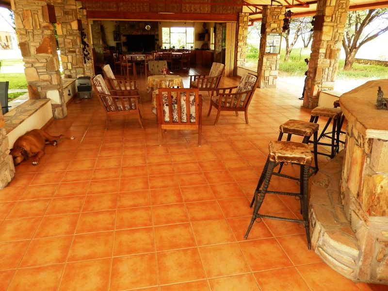 Dornhuegel Guestfarm Hotell Grootfontein Exteriör bild