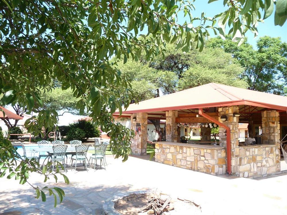 Dornhuegel Guestfarm Hotell Grootfontein Exteriör bild